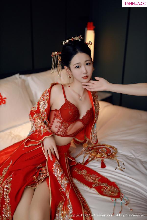 唐安琪  [XiuRen]高清写真图 2024.08.05 No.8972 唐安琪 性感新娘装第20张图片